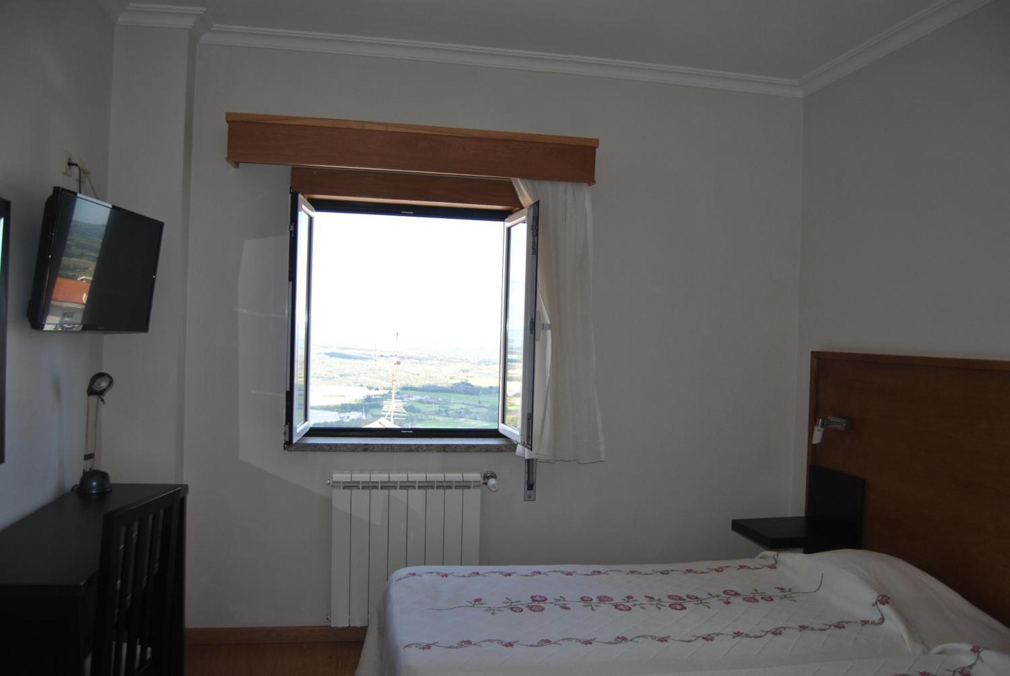 Hotel Covilha Jardim Pokoj fotografie
